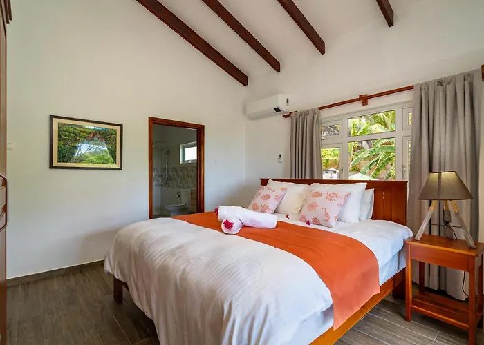 Au Cap Self Catering * Anse aux Pins