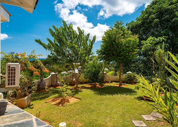 Au Cap Self Catering *